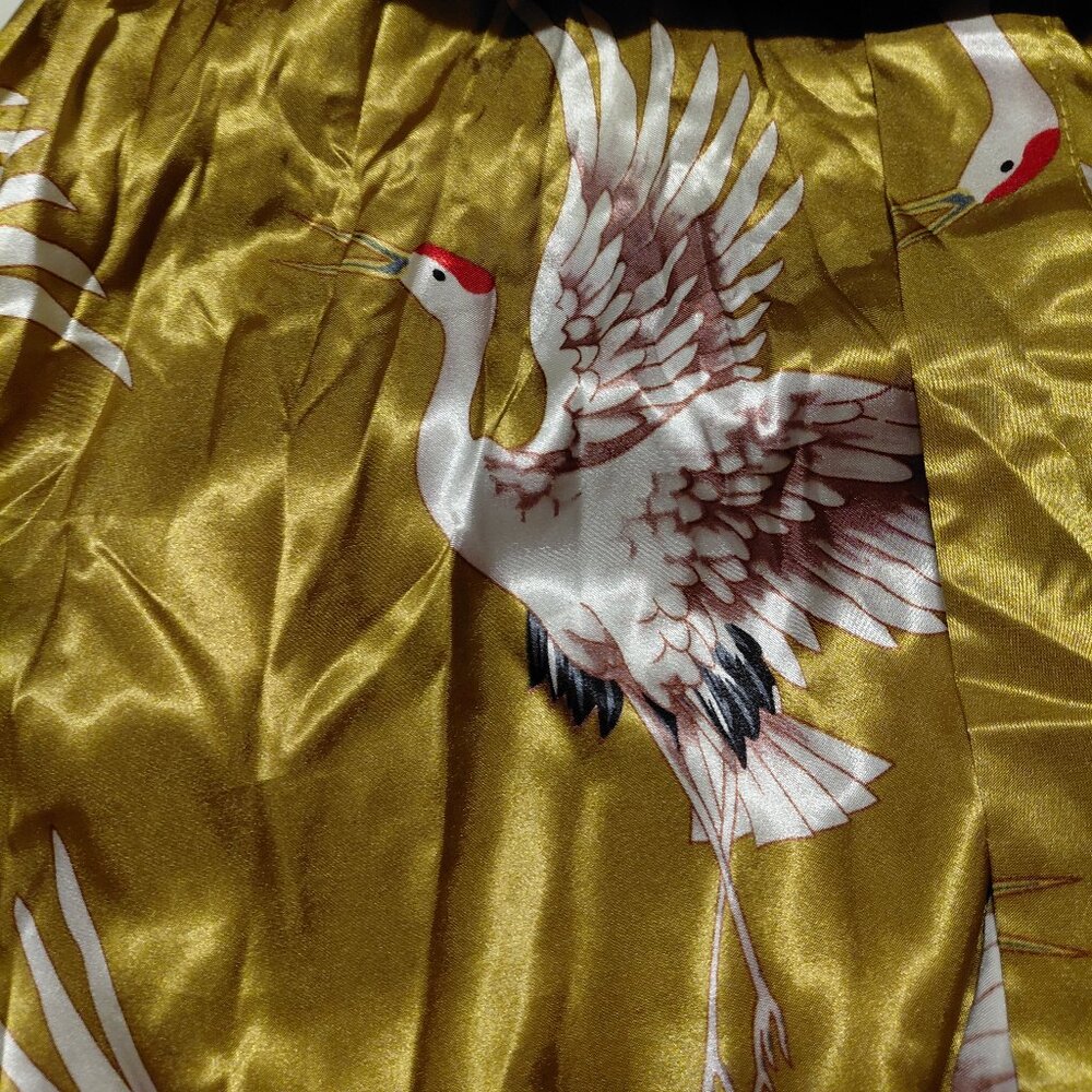 Beautiful Satin Robe! - Picture 2 of 4